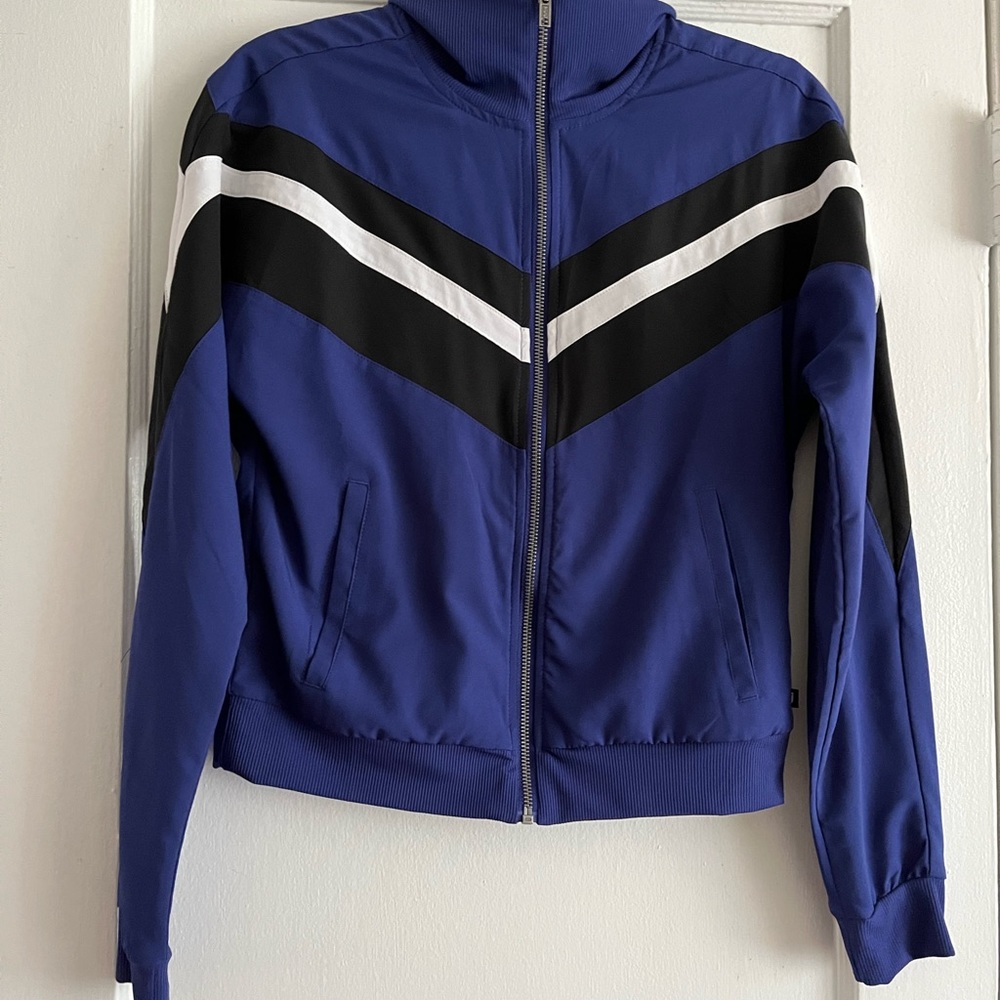Fabletics Jacket - Picture 2 of 6